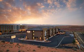 Garner Hotel Page - Lake Powell Area By Ihg